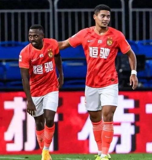 最近足球爆料视频最新,球星转会内幕大曝光  第2张